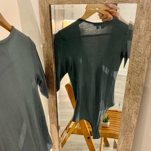 Cute teal bodysuit - Picture 3 of 4